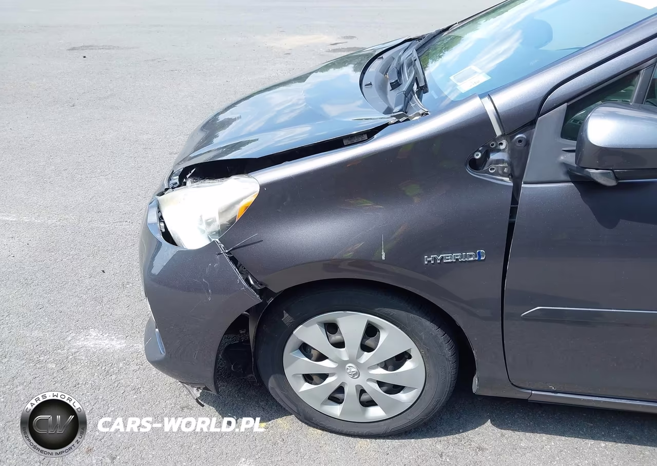 2013 Toyota Prius C Two VIN:JTDKDTB30D1040424 - 17