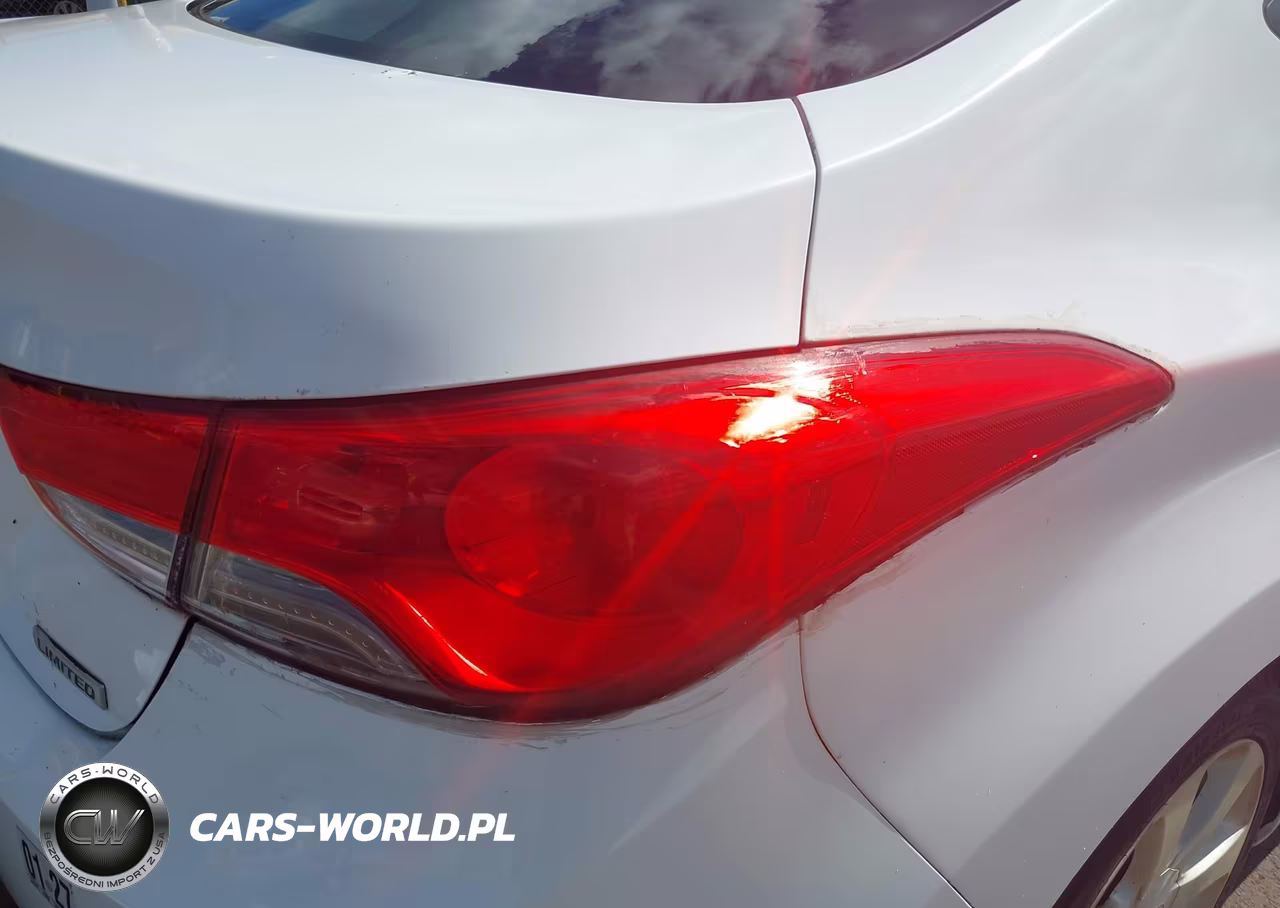 2012 Hyundai Elantra Limited VIN:5NPDH4AE9CH145752 - 12