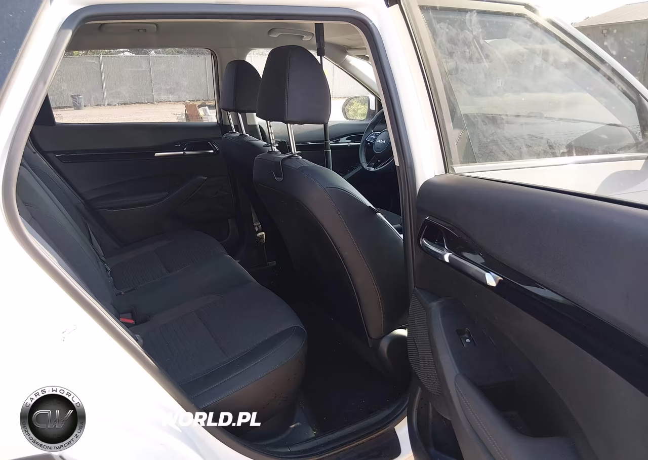 2023 Kia Seltos S VIN:KNDEUCAA8P7462357 - 8