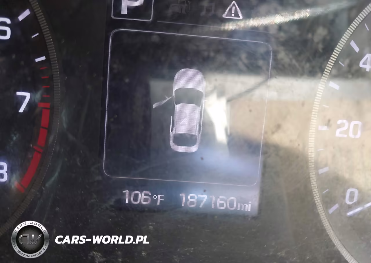 2015 Hyundai Sonata Sport VIN:5NPE34AF1FH098748 - 15