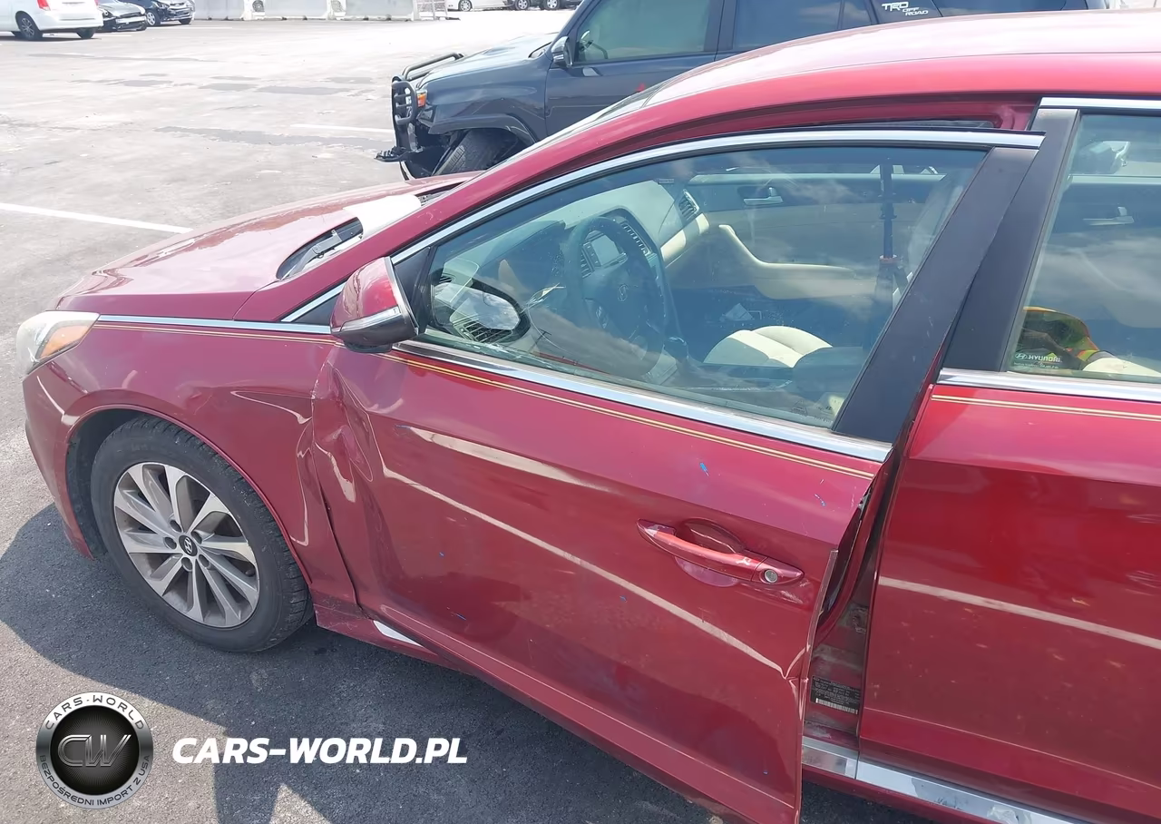 2015 Hyundai Sonata Sport VIN:5NPE34AF1FH098748 - 6