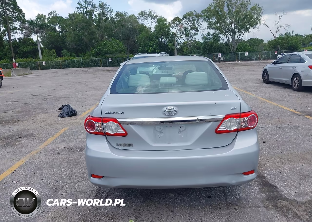 2011 Toyota Corolla Le VIN:JTDBU4EE3B9145802 - 17