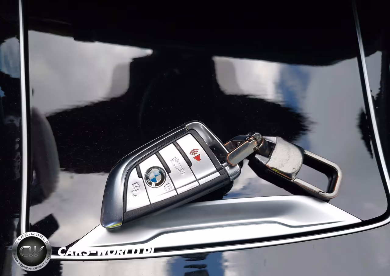 2020 BMW X5 M50I VIN:5UXJU4C00L9C37620 - 11