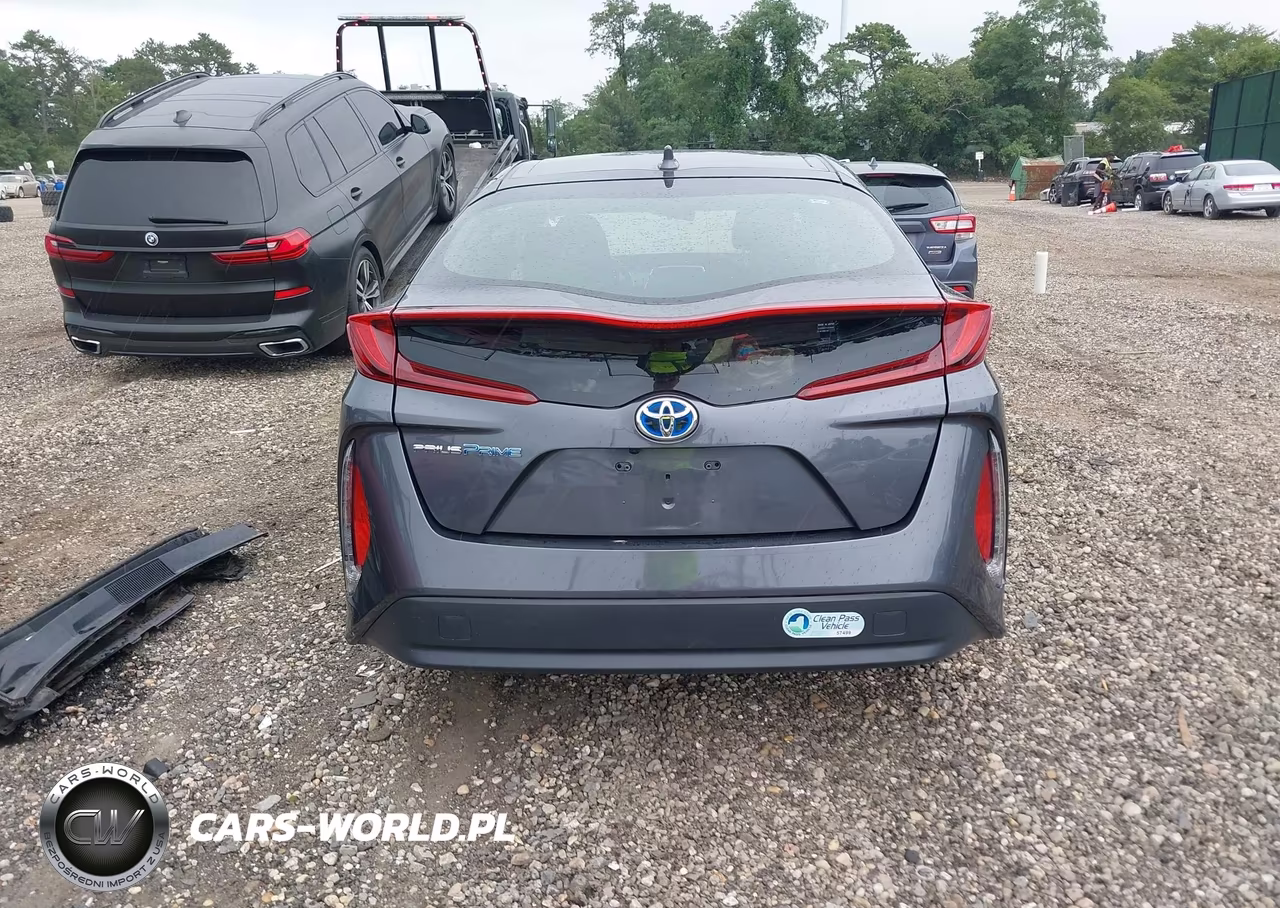 2020 Toyota Prius Prime Le VIN:JTDKARFP0L3141054 - 16