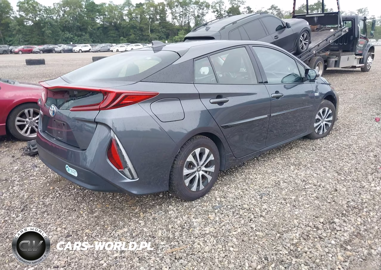 2020 Toyota Prius Prime Le VIN:JTDKARFP0L3141054 - 4