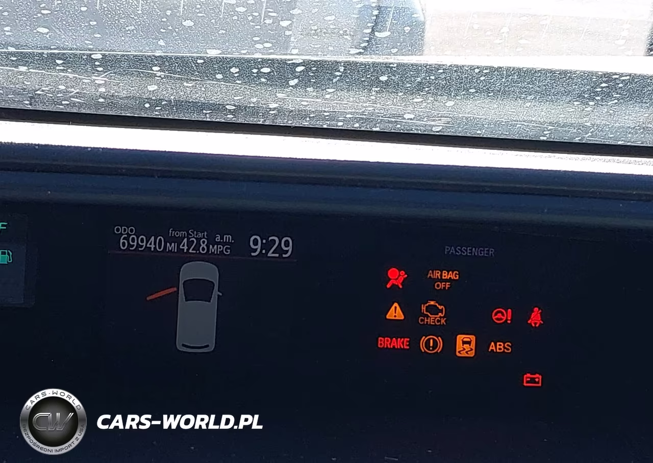 2012 Toyota Prius C Three VIN:JTDKDTB36C1523253 - 15