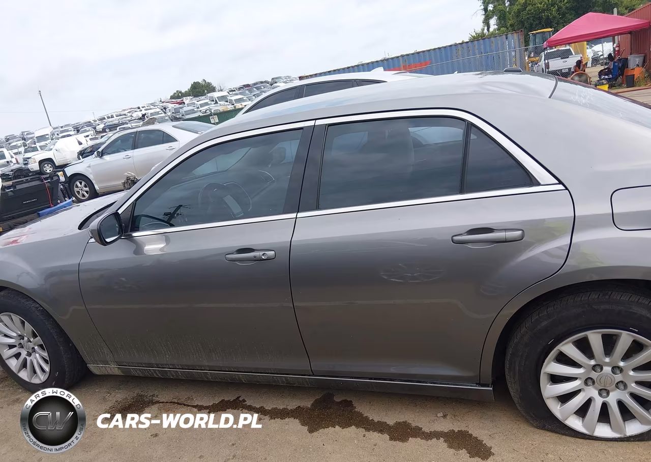 2012 Chrysler 300 VIN:2C3CCAAGXCH228937 - 15
