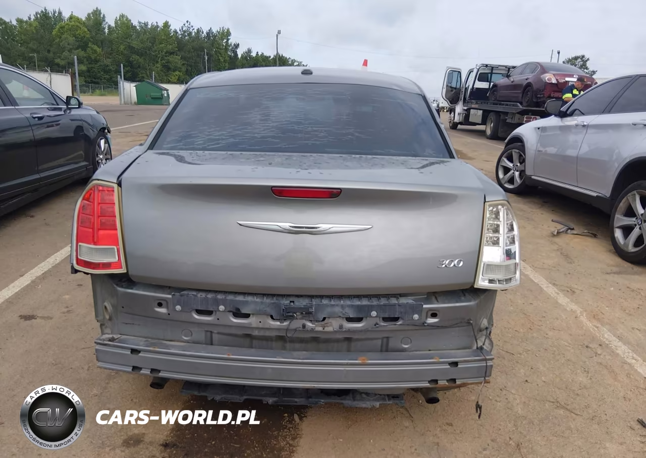 2012 Chrysler 300 VIN:2C3CCAAGXCH228937 - 17