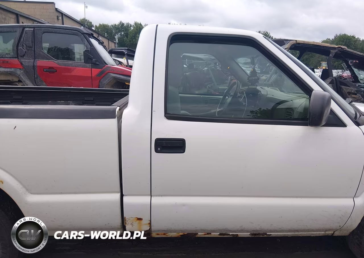 2003 Chevrolet S-10 VIN:1GCCS14H938249013 - 8