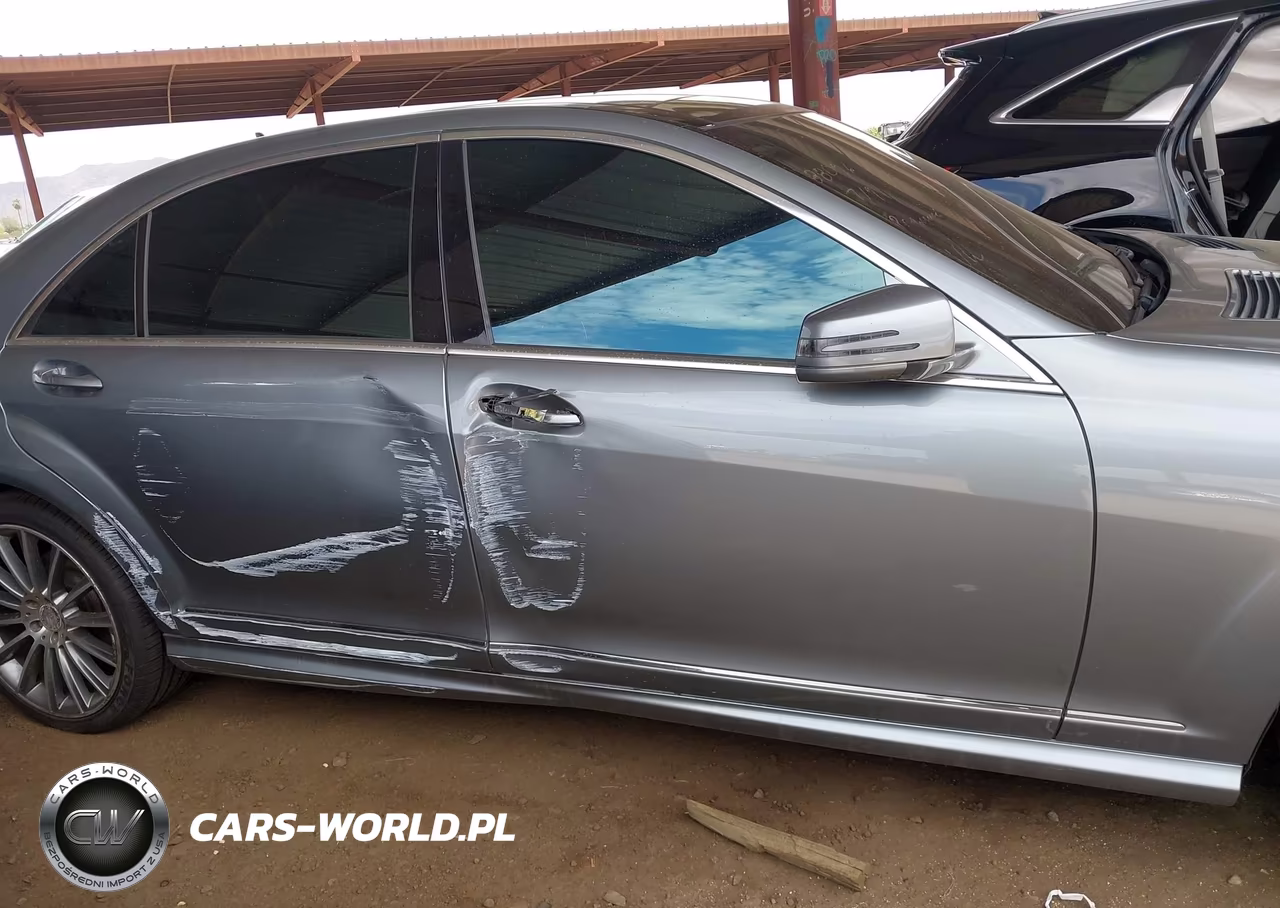 2013 Mercedes-Benz S 550 VIN:WDDNG7DB8DA524458 - 13