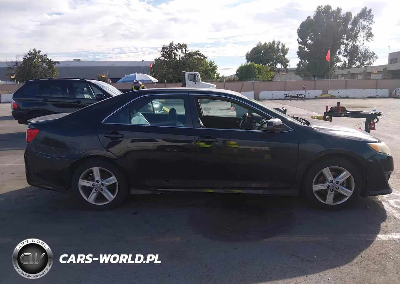 2013 Toyota Camry Se VIN:4T1BF1FK0DU215734 - 13