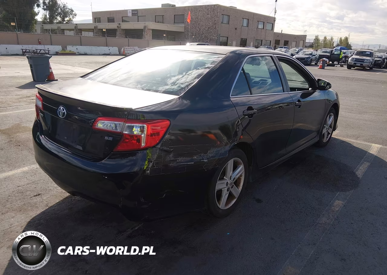 2013 Toyota Camry Se VIN:4T1BF1FK0DU215734 - 4