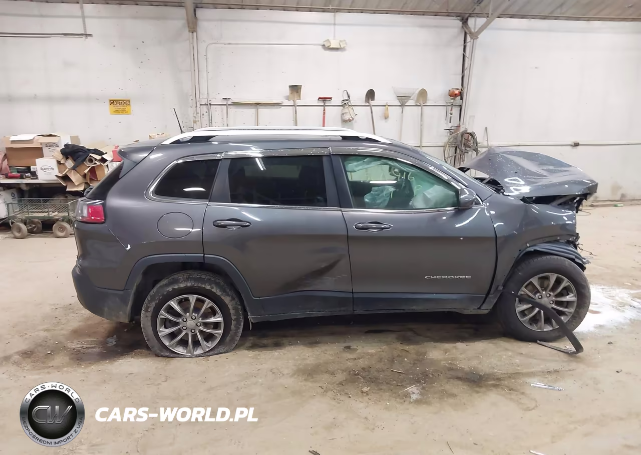 2019 Jeep Cherokee Latitude Plus 4X4 VIN:1C4PJMLBXKD230401 - 13