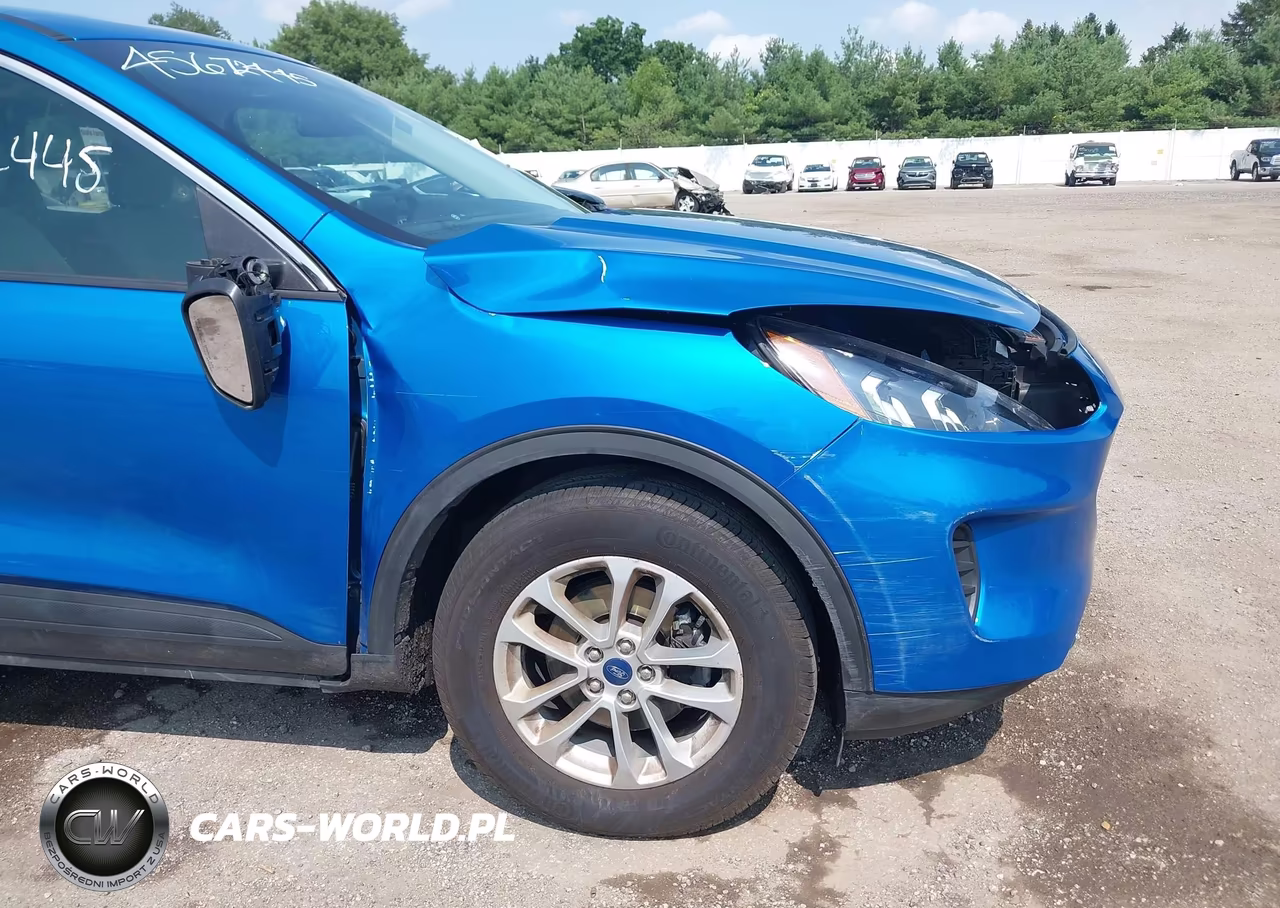 2021 Ford Escape Se VIN:1FMCU9G60MUB23887 - 17