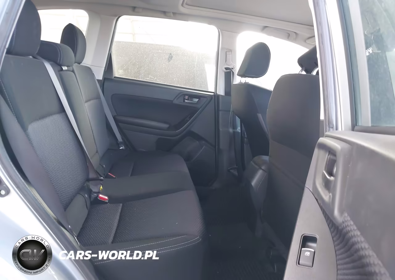 2018 Subaru Forester 2.5I Premium VIN:JF2SJAGC3JH524131 - 8