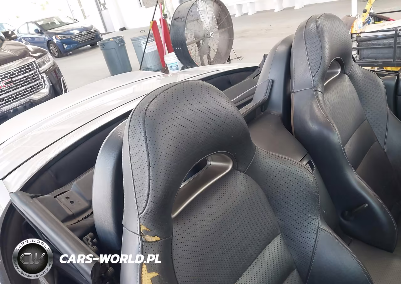 2002 Honda S2000 VIN:JHMAP11472T008197 - 8
