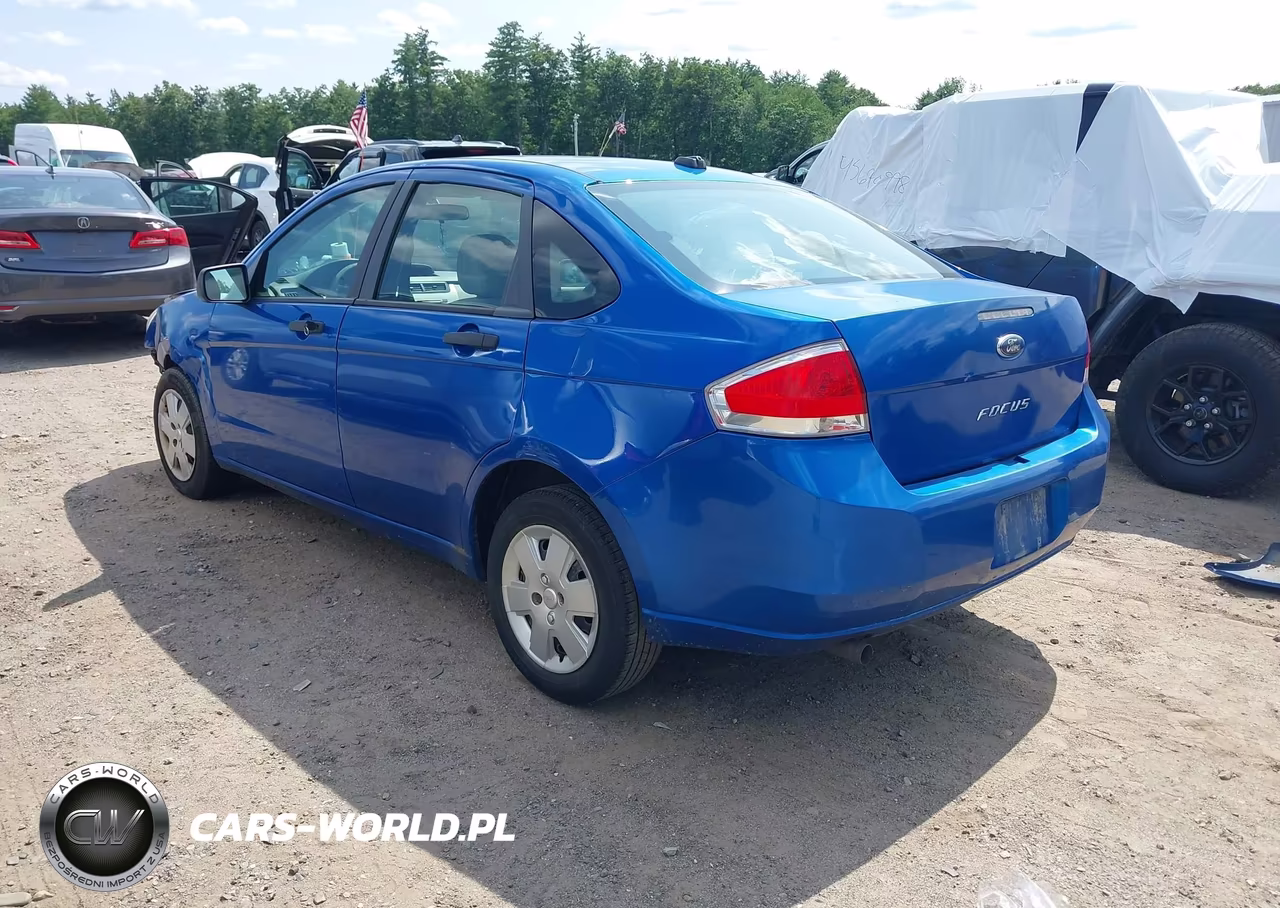 2011 Ford Focus S VIN:1FAHP3EN3BW172324 - 3