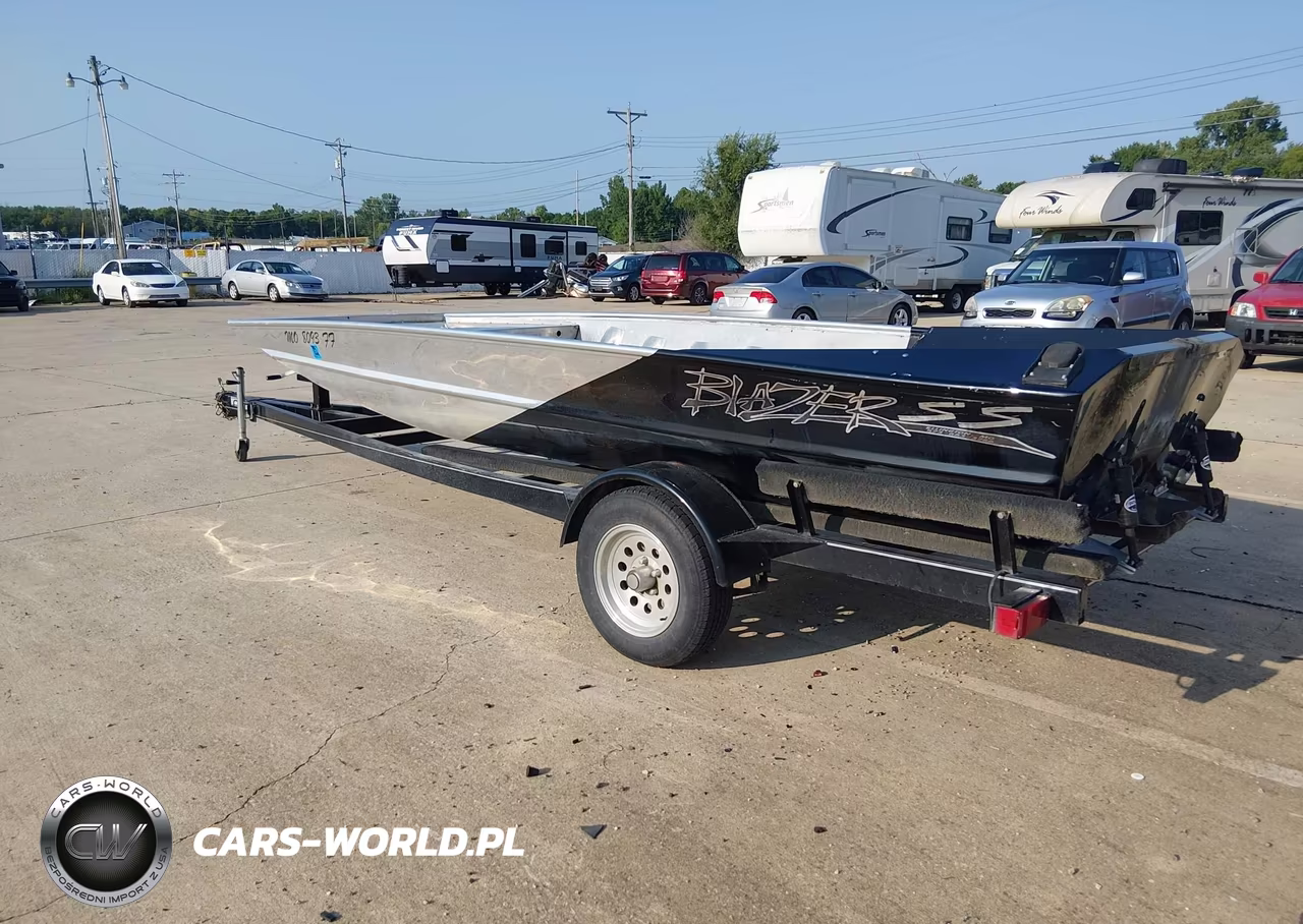 2009 Blazer 17' Boat & Trailer VIN:CJT58101H809 - 3
