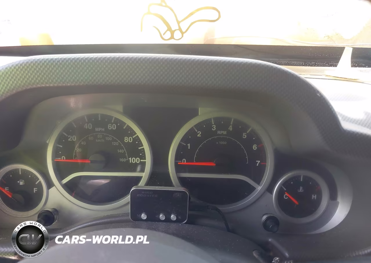 2007 Jeep Wrangler Unlimited Sahara VIN:1J4GA59187L187026 - 7