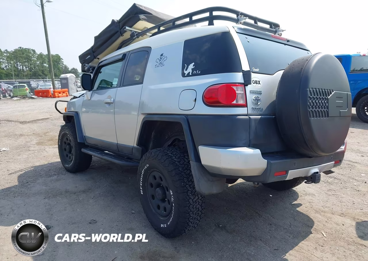 2008 Toyota Fj Cruiser VIN:JTEBU11F18K053016 - 3