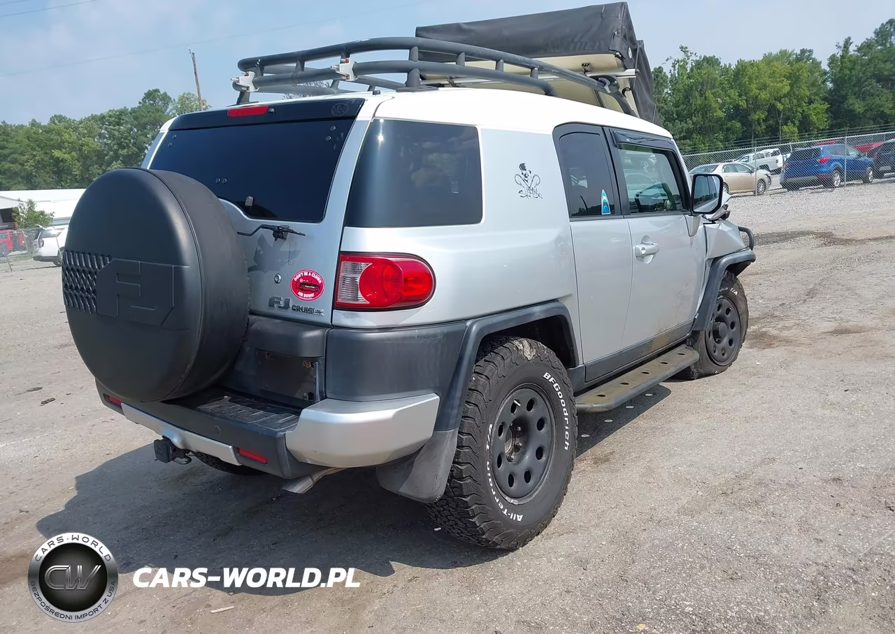 2008 Toyota Fj Cruiser VIN:JTEBU11F18K053016 - 4