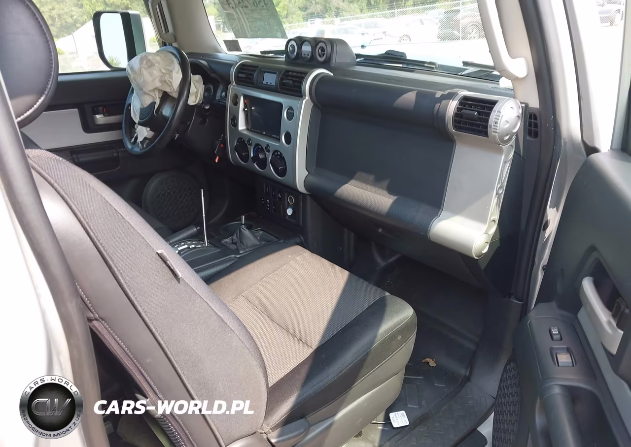 2008 Toyota Fj Cruiser VIN:JTEBU11F18K053016 - 5