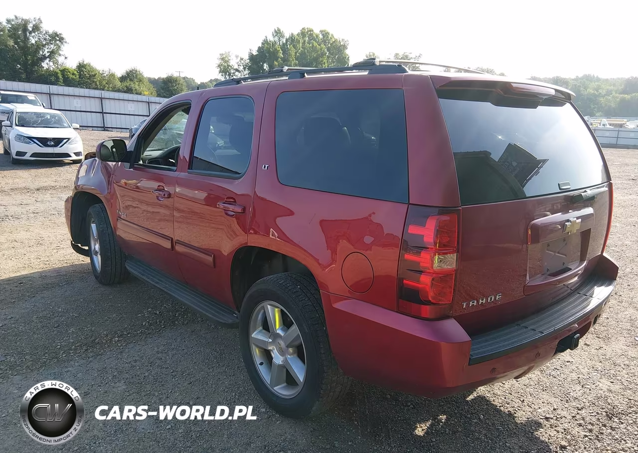 2013 Chevrolet Tahoe Lt VIN:1GNSCBE04DR327885 - 3