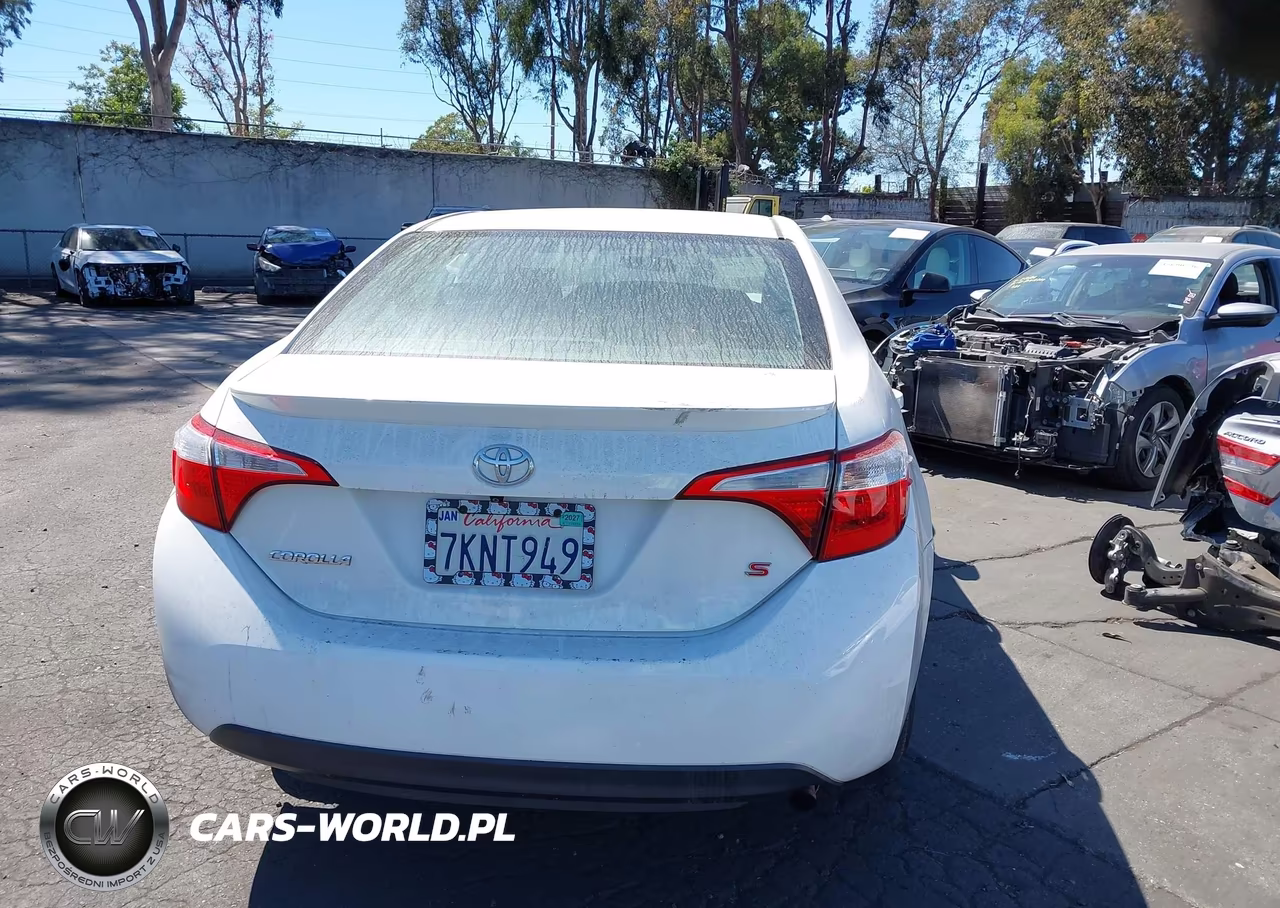 2016 Toyota Corolla S Plus VIN:5YFBURHE2GP445678 - 17