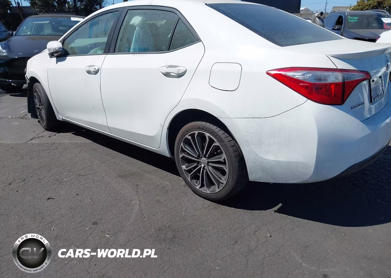 2016 Toyota Corolla S Plus VIN:5YFBURHE2GP445678 - 3