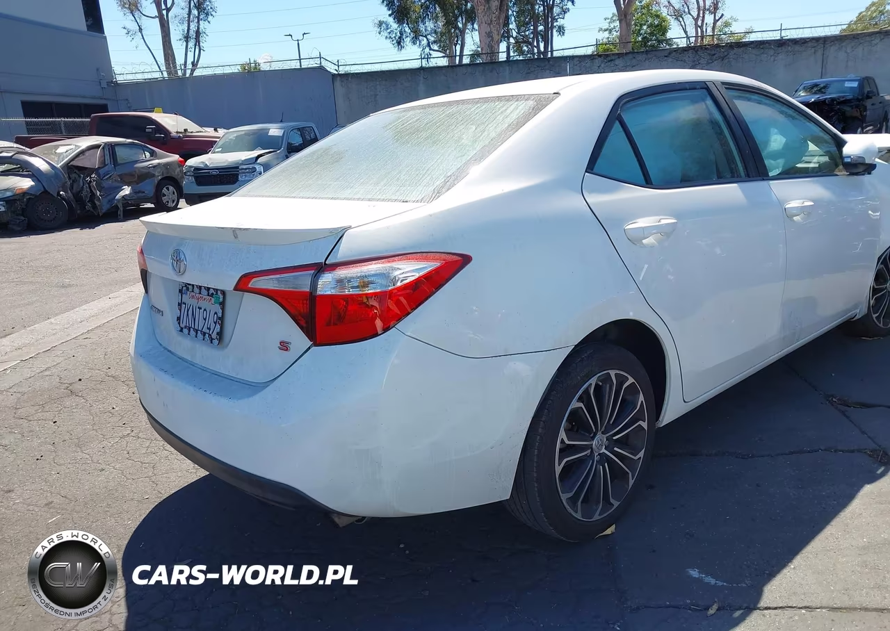 2016 Toyota Corolla S Plus VIN:5YFBURHE2GP445678 - 4