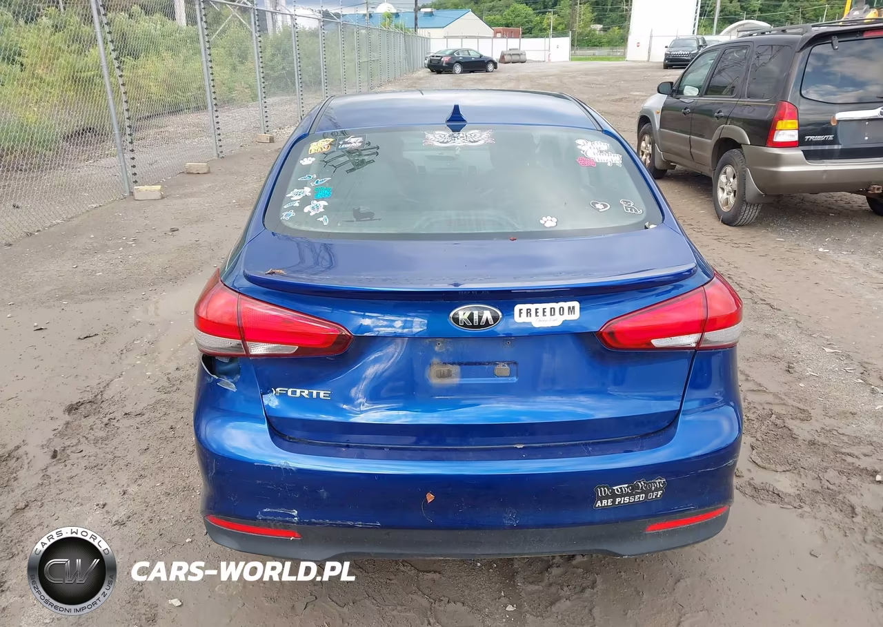 2018 Kia Forte Lx VIN:3KPFK4A71JE167614 - 15