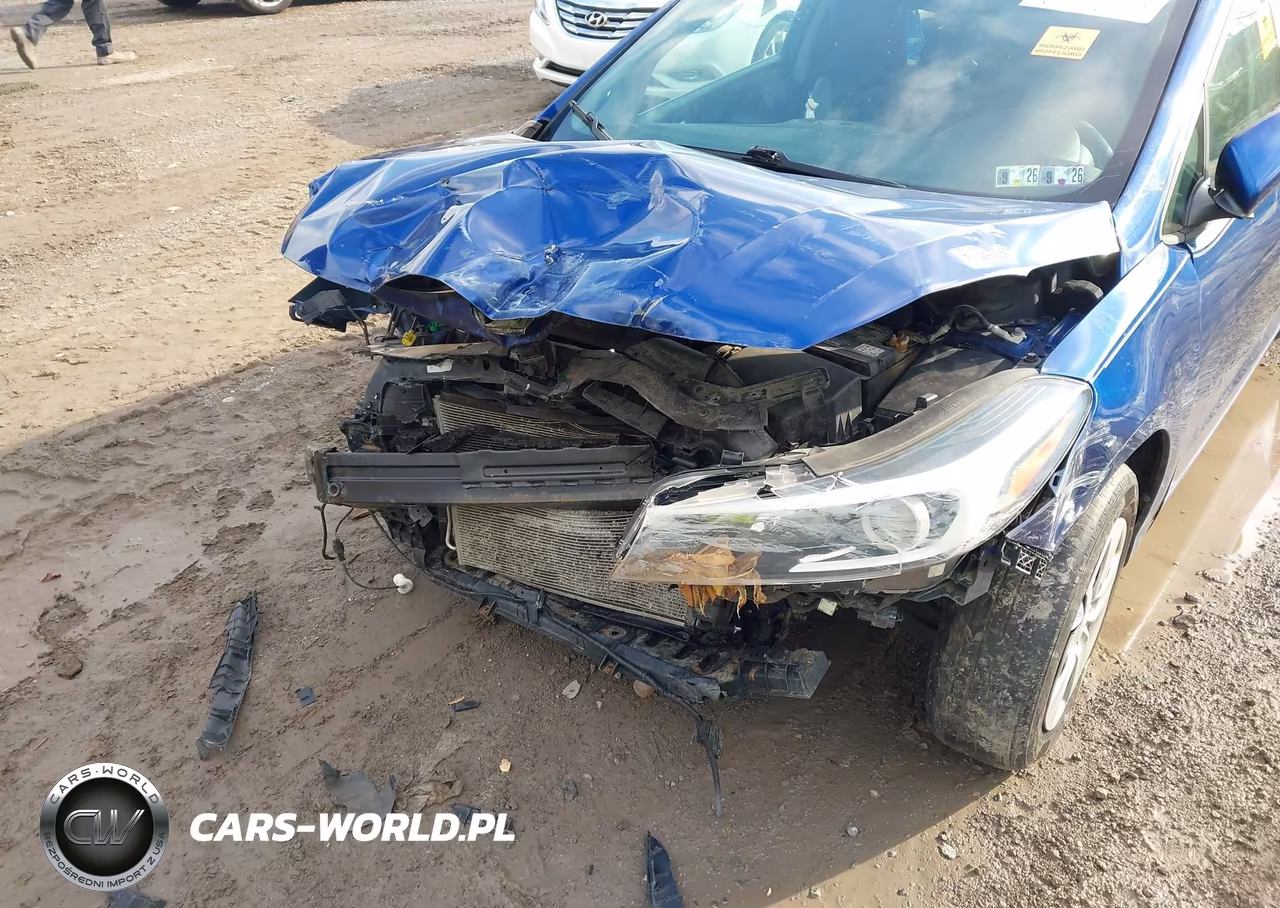 2018 Kia Forte Lx VIN:3KPFK4A71JE167614 - 6
