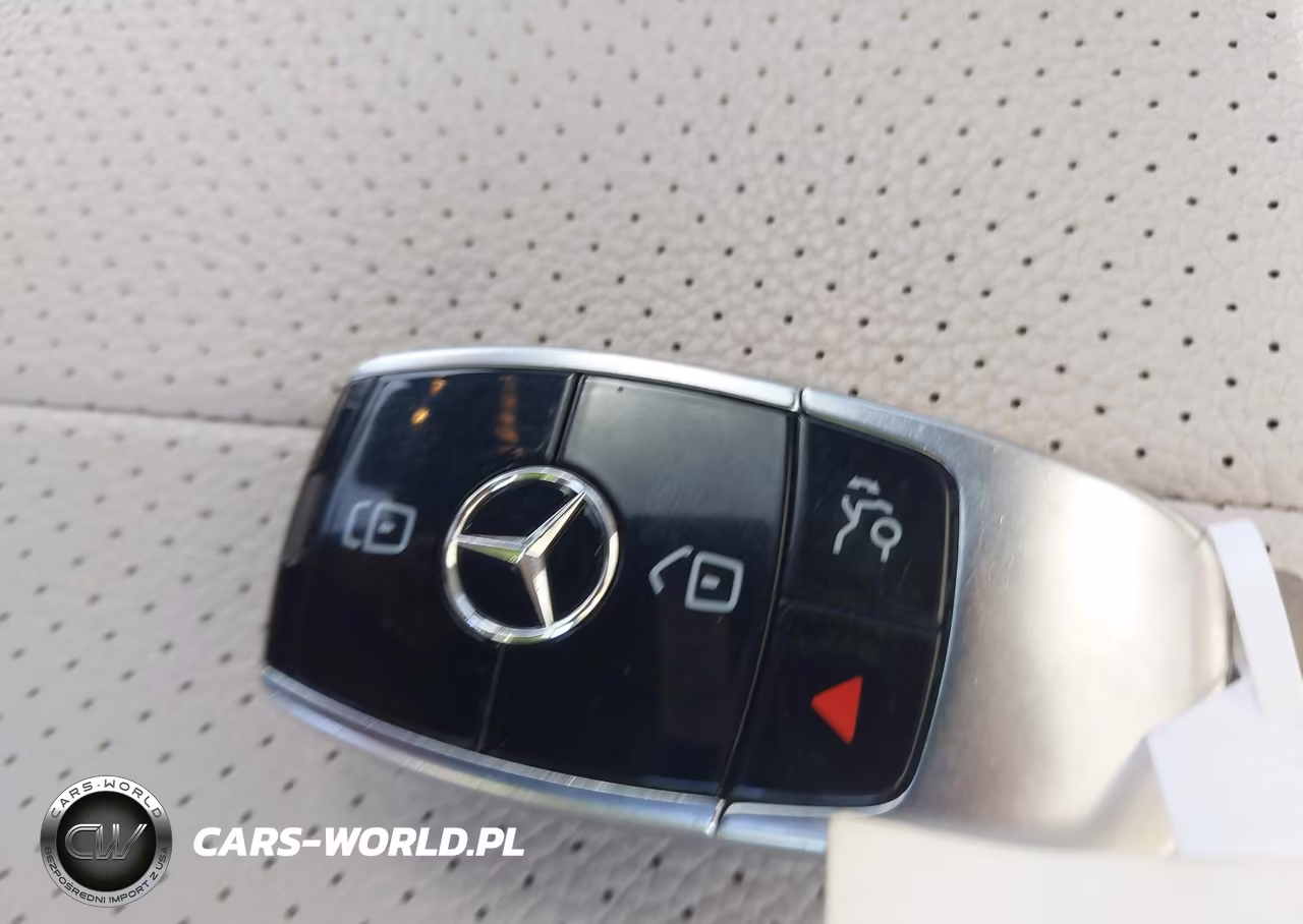 2019 Mercedes-Benz E 300 VIN:WDDZF4JB3KA516885 - 11