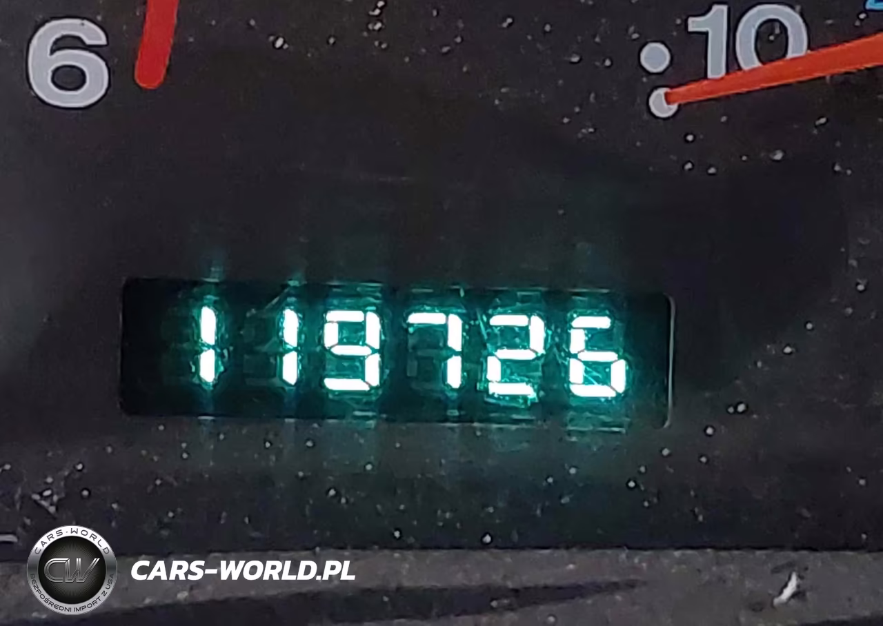 2005 Jeep Wrangler Unlimited VIN:1J4FA44S05P320034 - 15