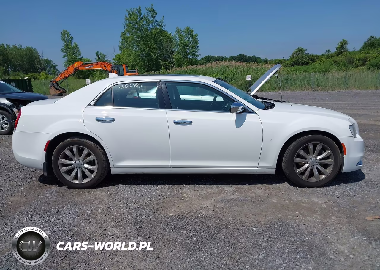 2016 Chrysler 300C Awd VIN:2C3CCAKG1GH329241 - 13