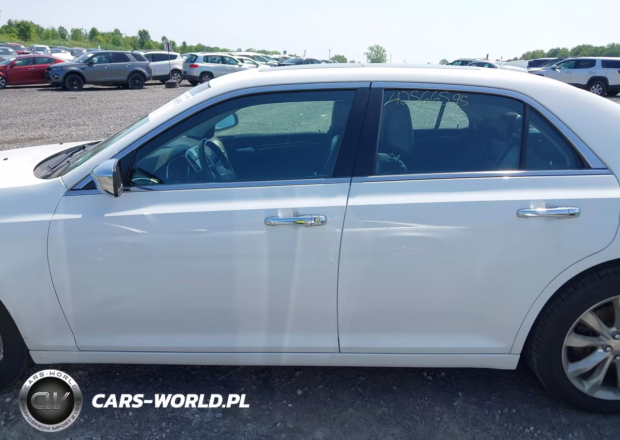 2016 Chrysler 300C Awd VIN:2C3CCAKG1GH329241 - 14