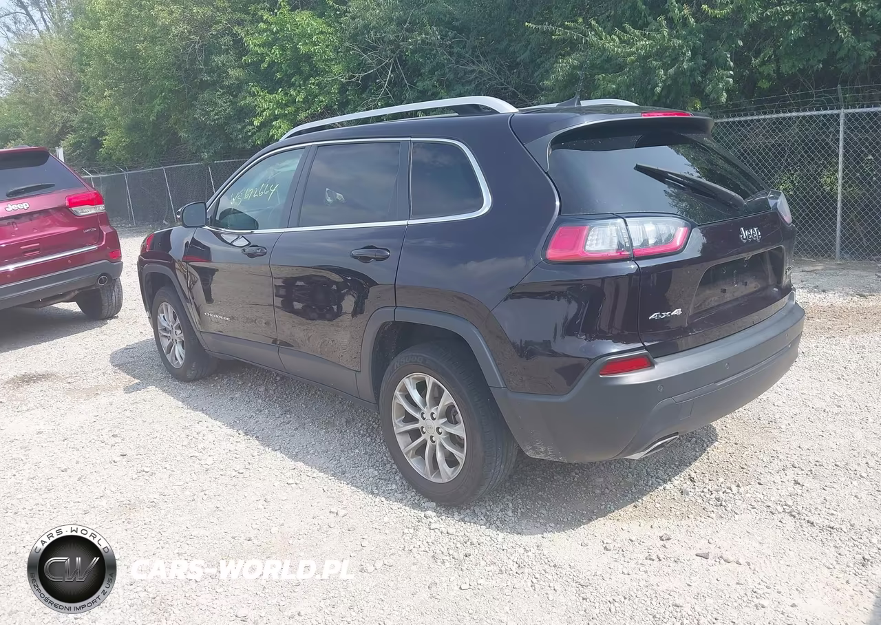 2021 Jeep Cherokee Latitude Lux 4X4 VIN:1C4PJMMX9MD238907 - 3