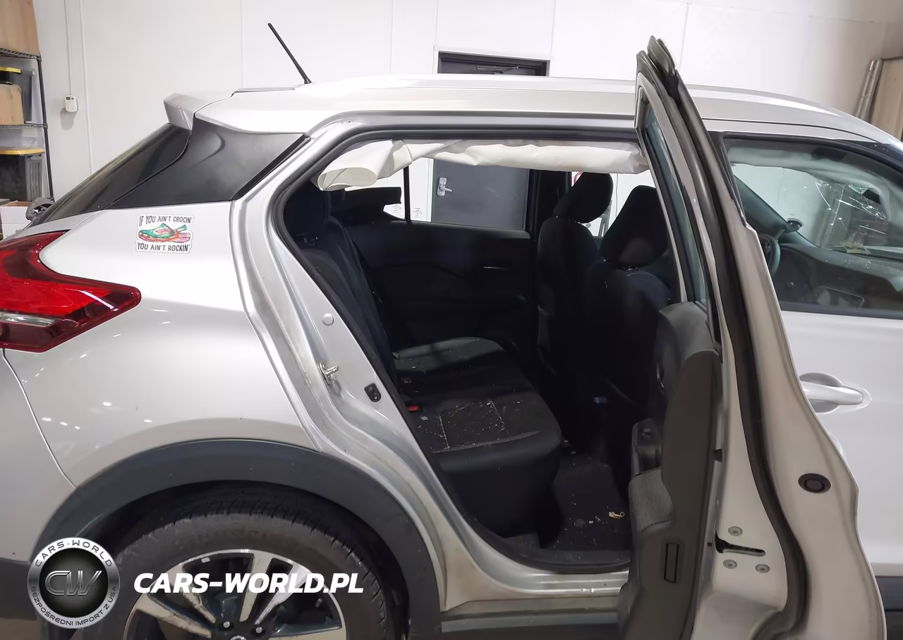 2018 Nissan Kicks Sv VIN:3N1CP5CU4JL539684 - 8