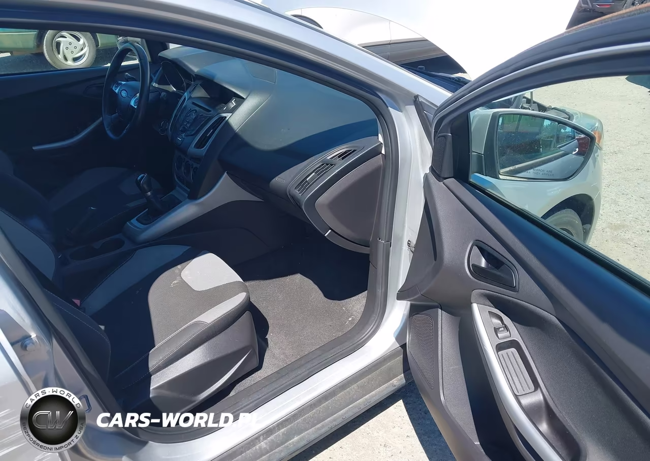 2012 Ford Focus Se VIN:1FAHP3K23CL195549 - 5