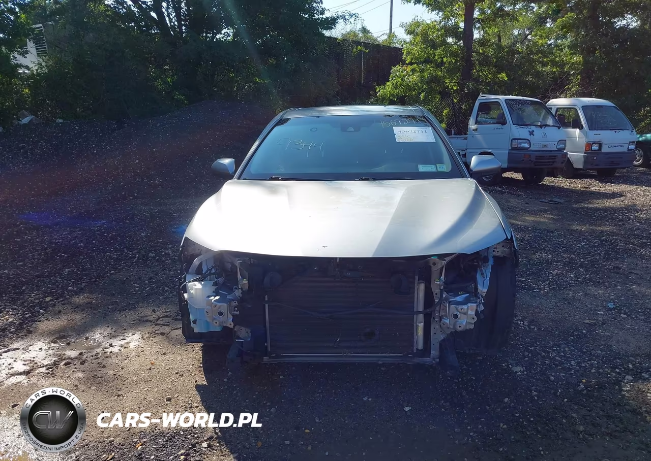 2018 Toyota Camry Le VIN:JTNB11HK0J3011657 - 12