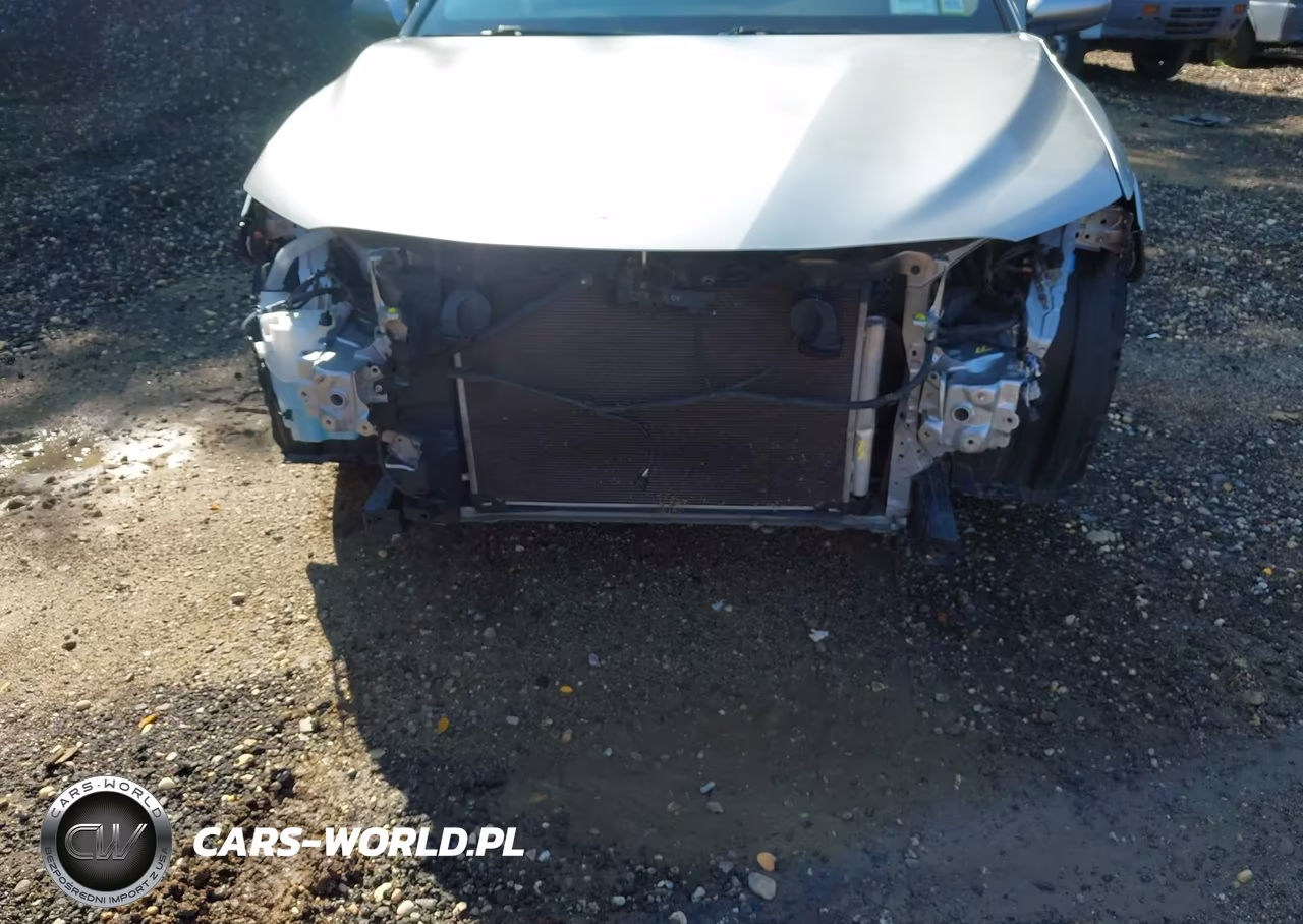 2018 Toyota Camry Le VIN:JTNB11HK0J3011657 - 6