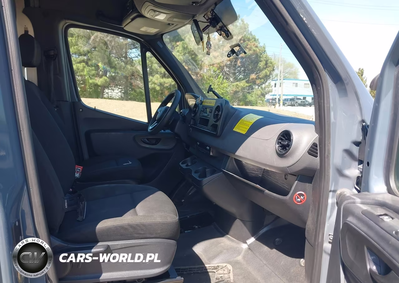 2019 Mercedes-Benz Sprinter 2500 Standard Roof V6 VIN:WD4PF0CD6KP077449 - 5
