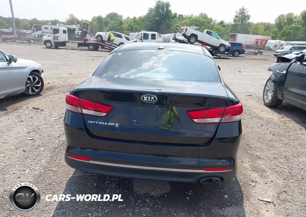 2017 Kia Optima Lx VIN:5XXGT4L3XHG167026 - 16