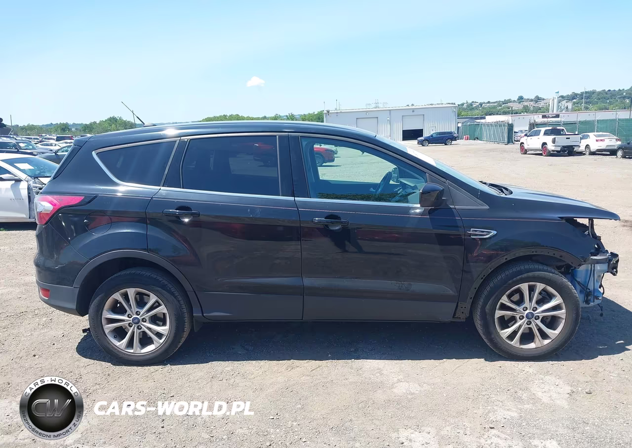 2017 Ford Escape Se VIN:1FMCU0GD8HUE00415 - 13