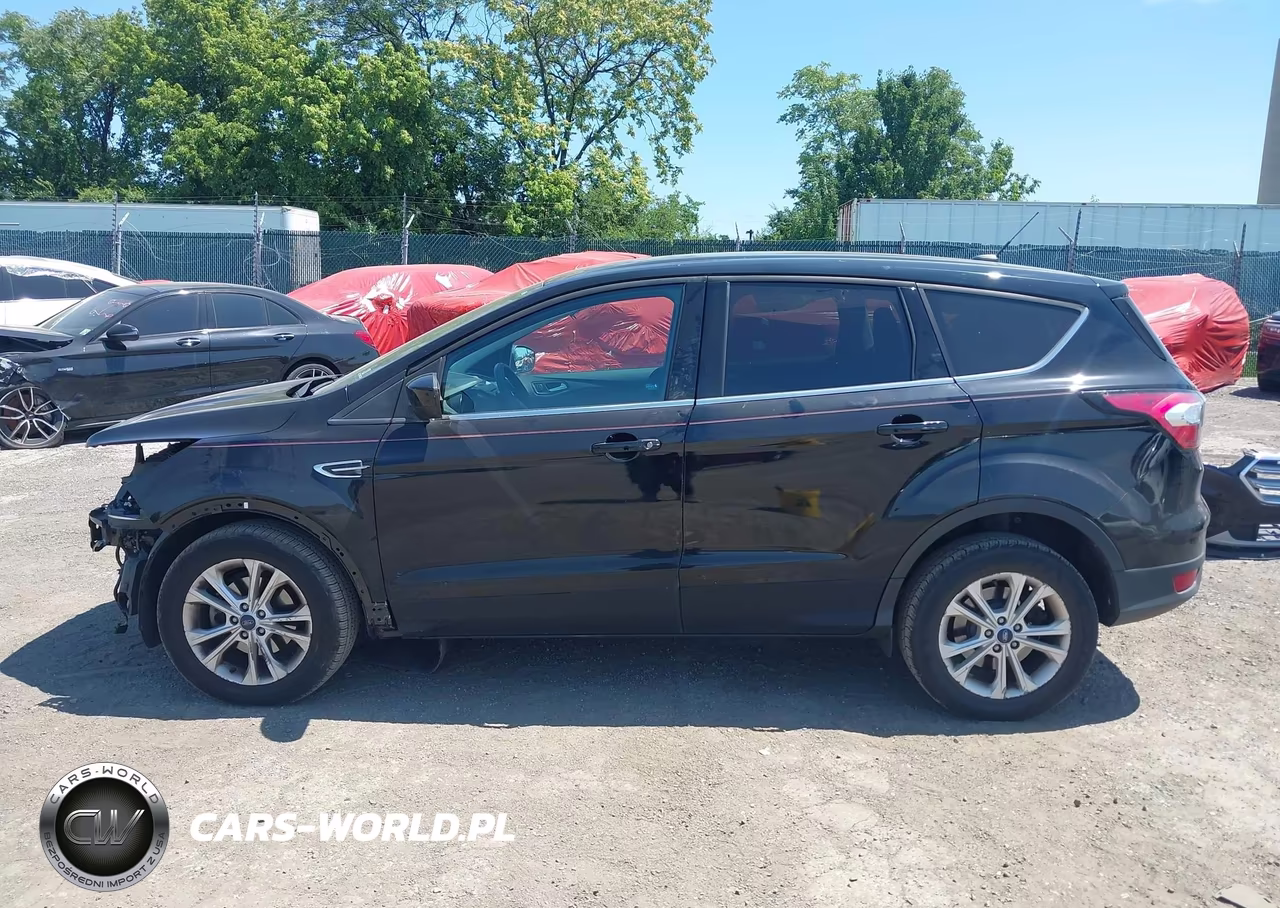 2017 Ford Escape Se VIN:1FMCU0GD8HUE00415 - 14