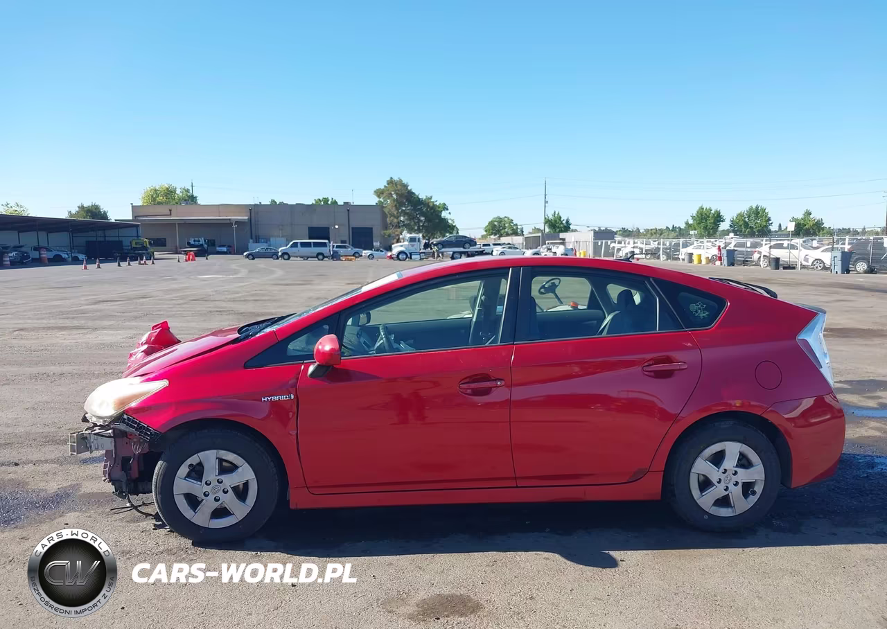 2011 Toyota Prius Two VIN:JTDKN3DU2B0257205 - 14