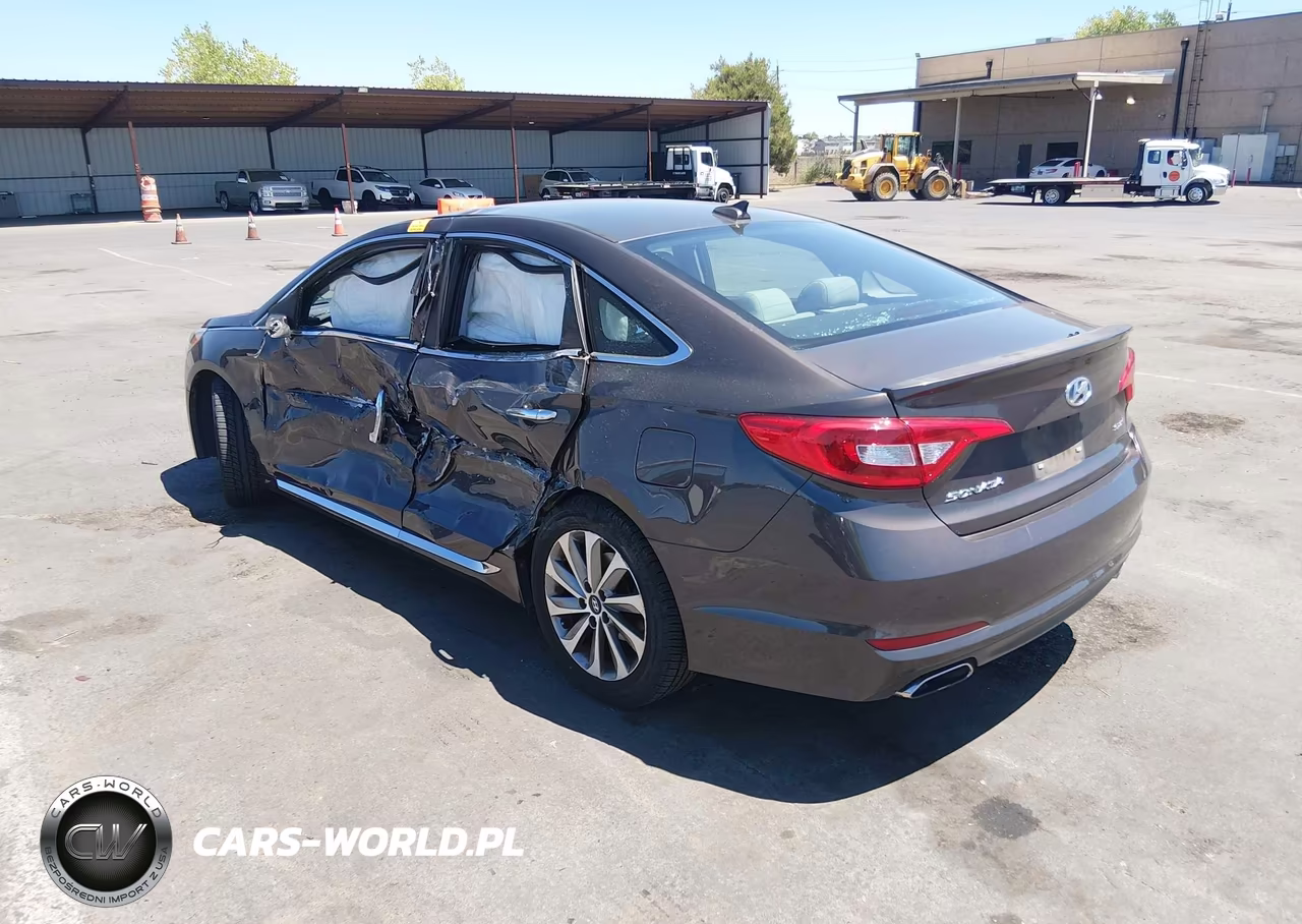 2016 Hyundai Sonata Sport VIN:5NPE34AF9GH424331 - 3