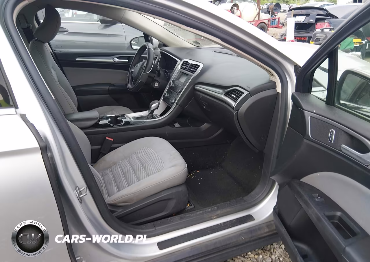 2016 Ford Fusion S VIN:3FA6P0G75GR184067 - 5