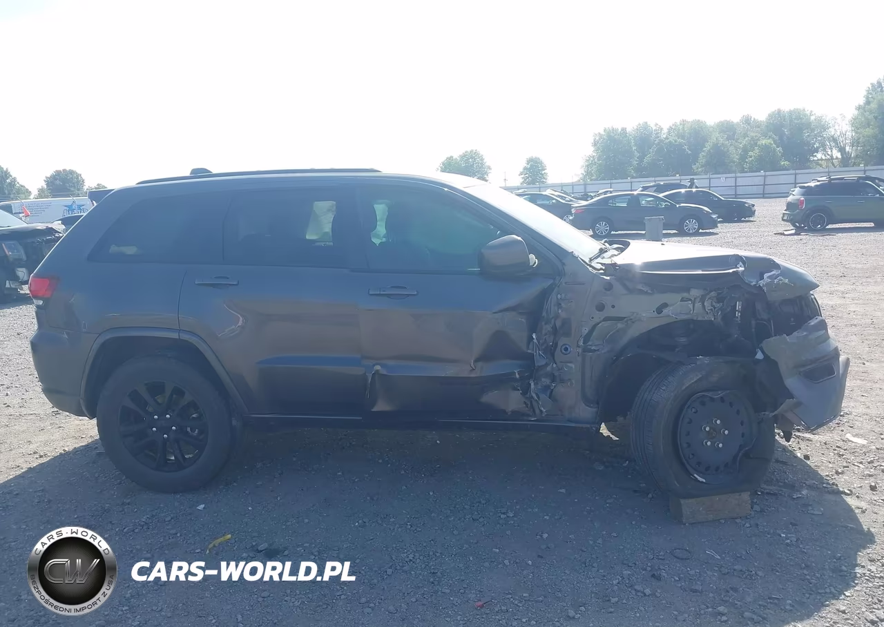 2021 Jeep Grand Cherokee Laredo X 4X4 VIN:1C4RJFAGXMC514249 - 13