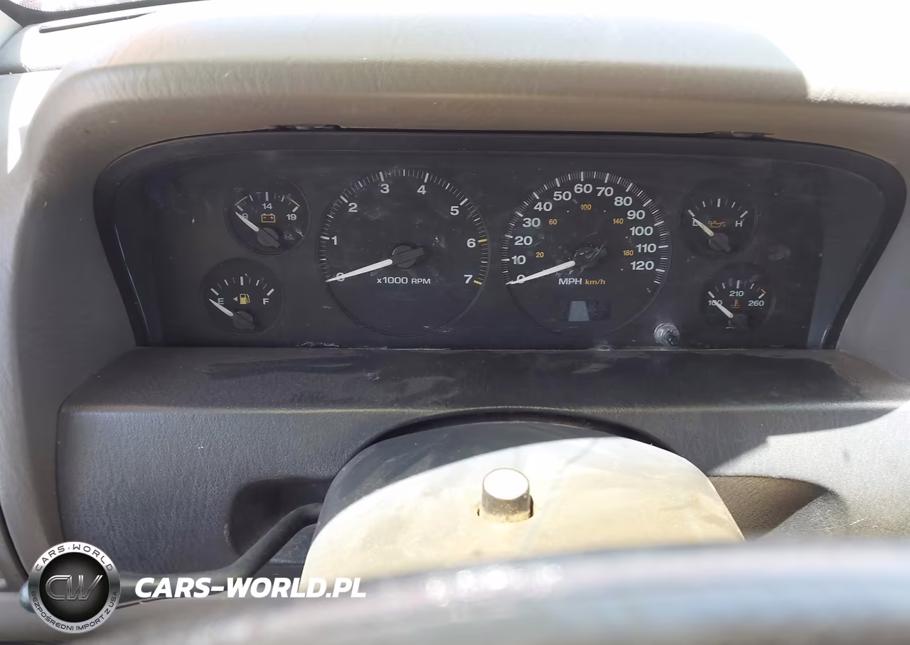 2002 Jeep Grand Cherokee Laredo VIN:1J4GX48S52C323401 - 7